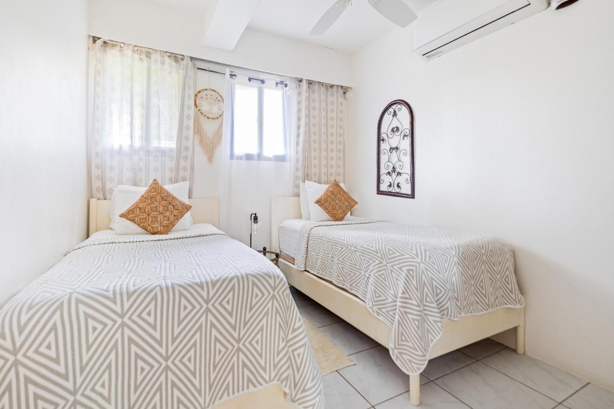Coconut Row Boutique Hotel Hopkins Pokój zdjęcie