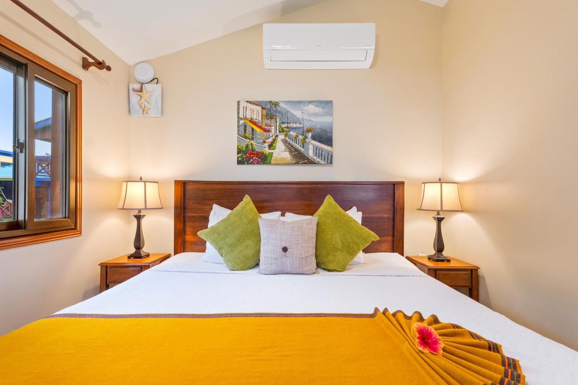 Coconut Row Boutique Hotel Hopkins Zewnętrze zdjęcie